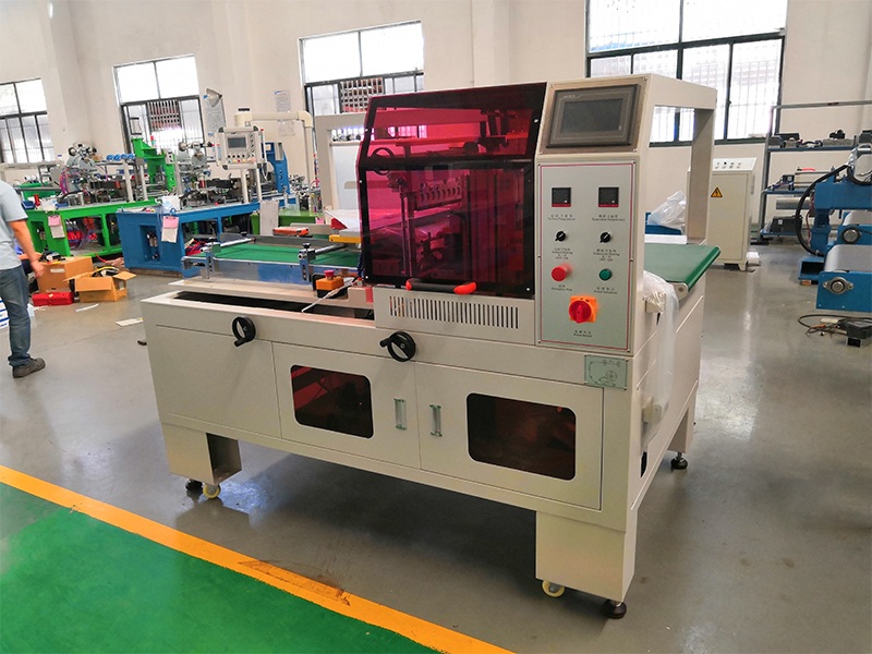Heat Shrinking Machine