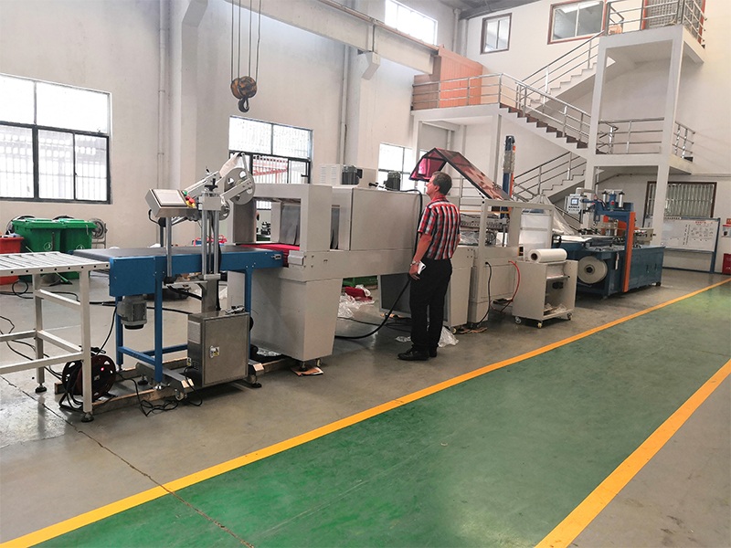 Heat Shrinking Machine
