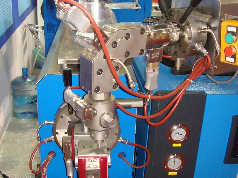 Automotive Wire Extrusion Machine