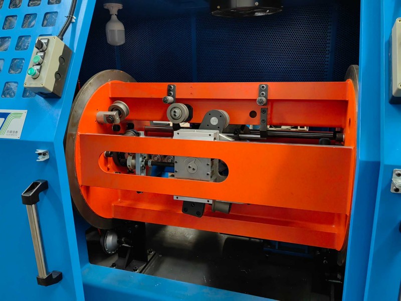 Concentric Steel Taping Machine